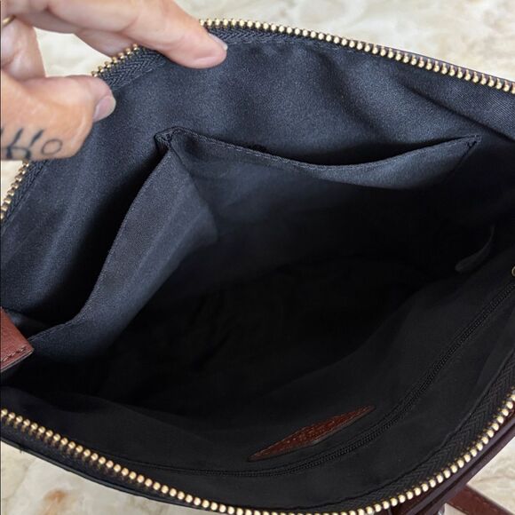 Fossil Fiona Vegan Leather Printed Large Crossbody Bag - Black/White - Picture 16 of 16